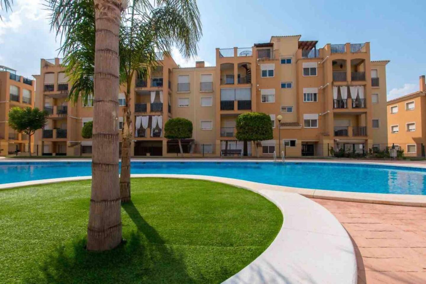 Bonito apartamento en precioso residencial Murcia Luaran gambar