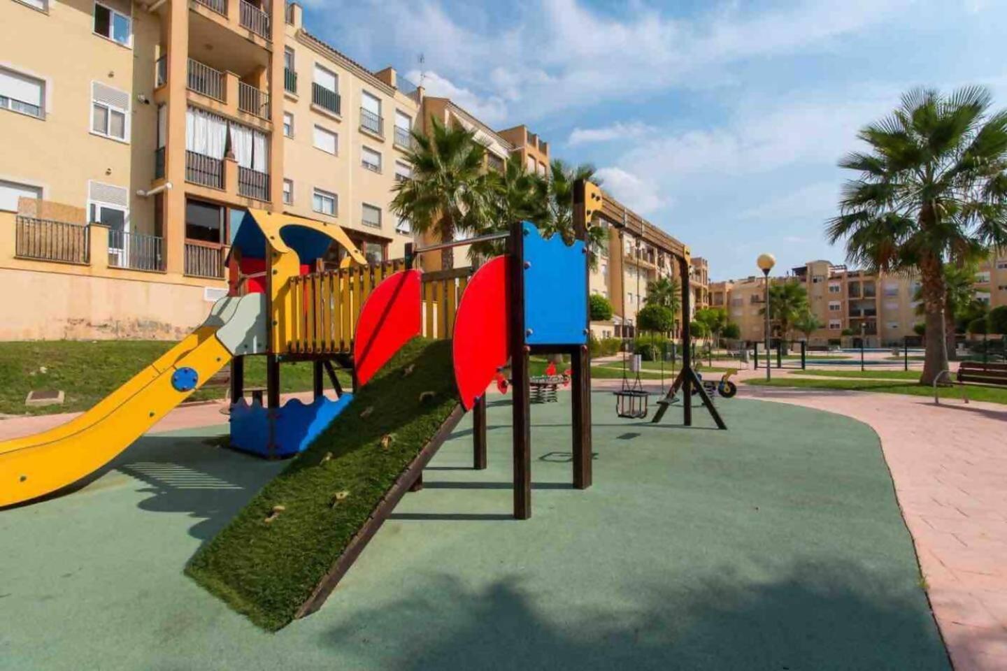 Bonito apartamento en precioso residencial Murcia Luaran gambar