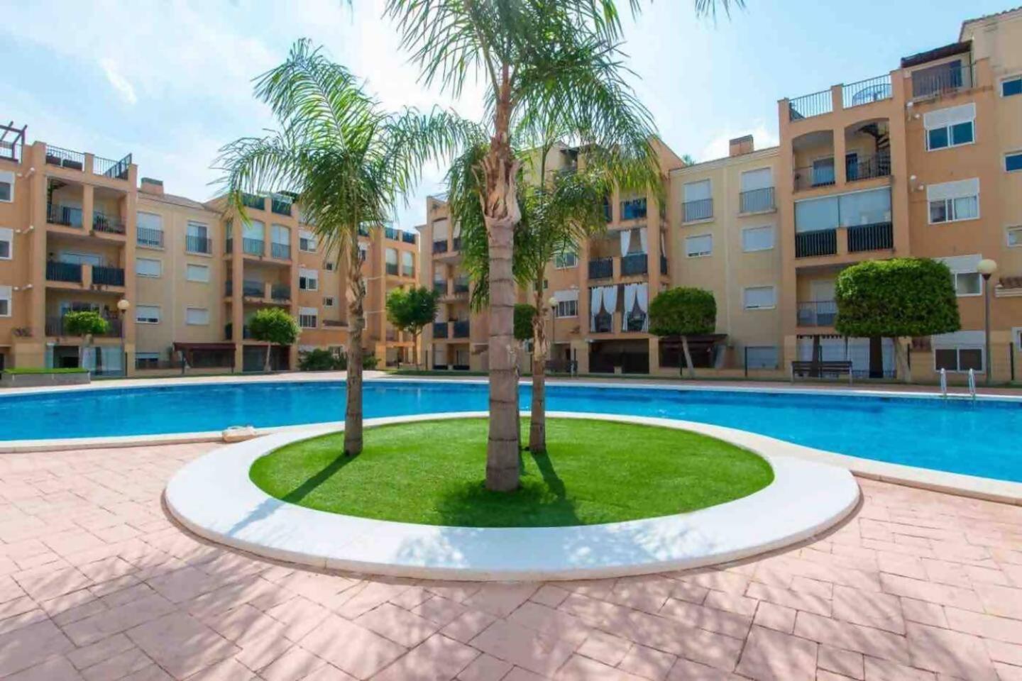 Bonito apartamento en precioso residencial Murcia Luaran gambar